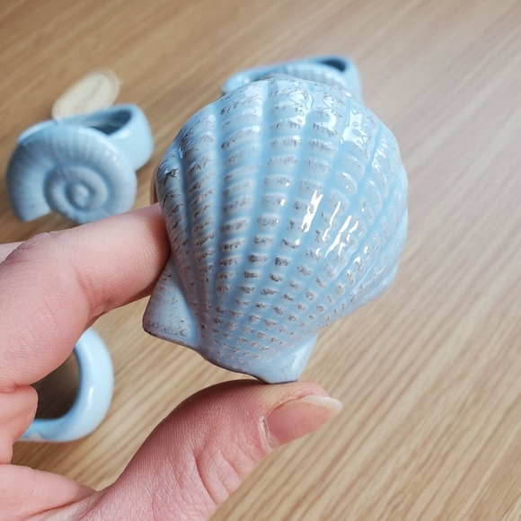 Seashell beachy coastal ceramic napkin rings set of four - Picture 5 of 7